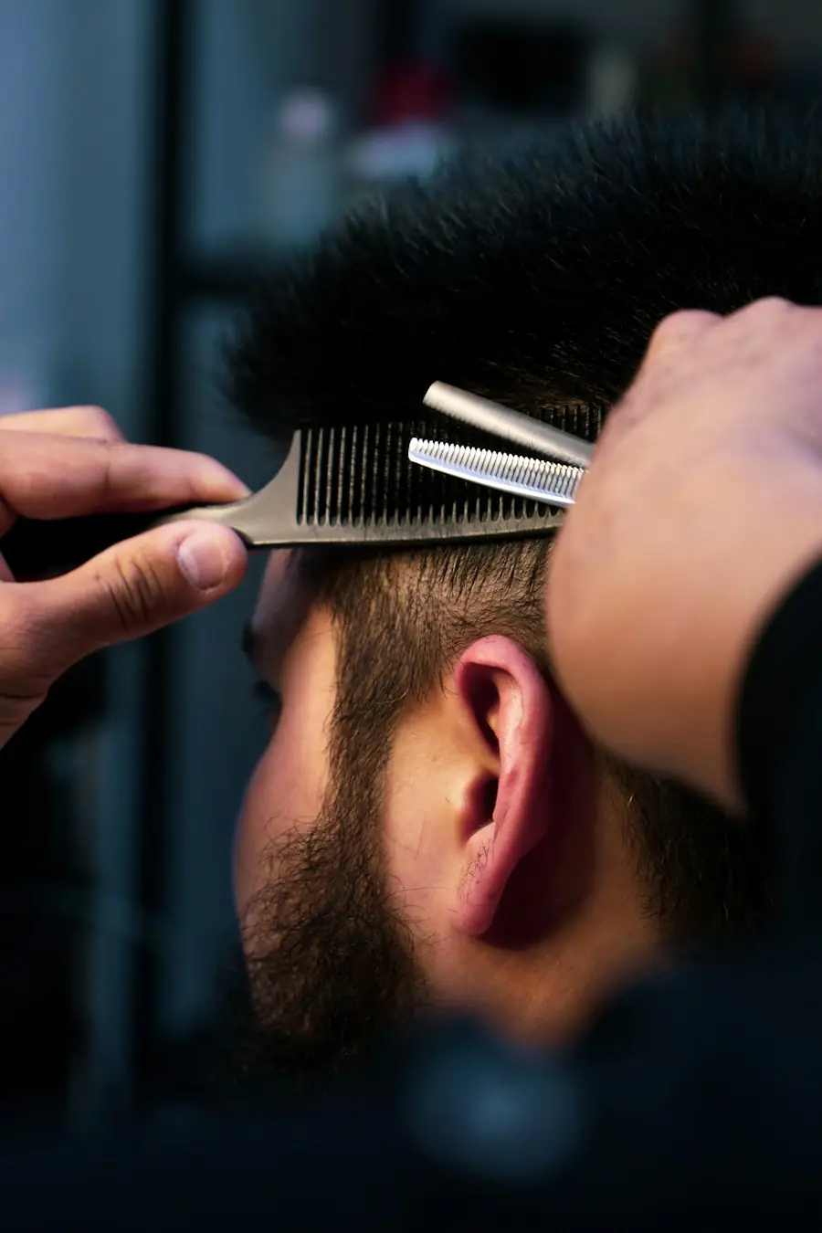 Thinning shears and a comb mid-cut